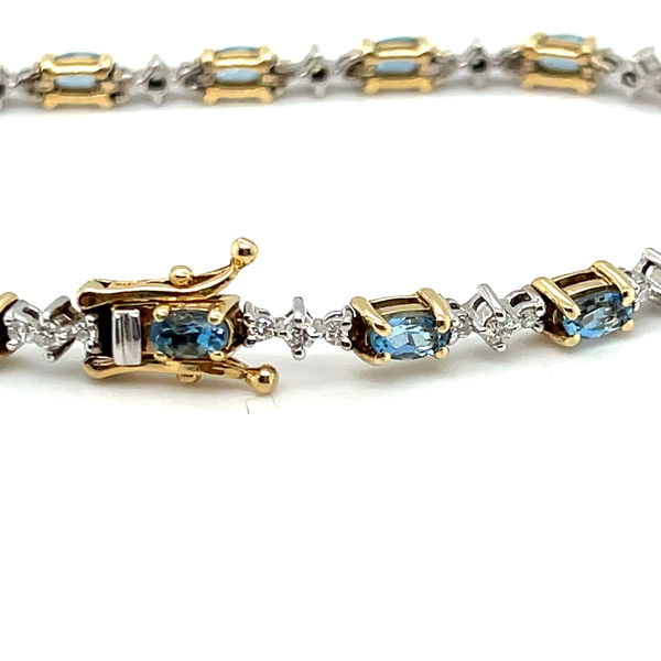 Closeup photo of 14K ~3ct Aquamarine & ~1/2ct Diamond Bracelet 12.0g