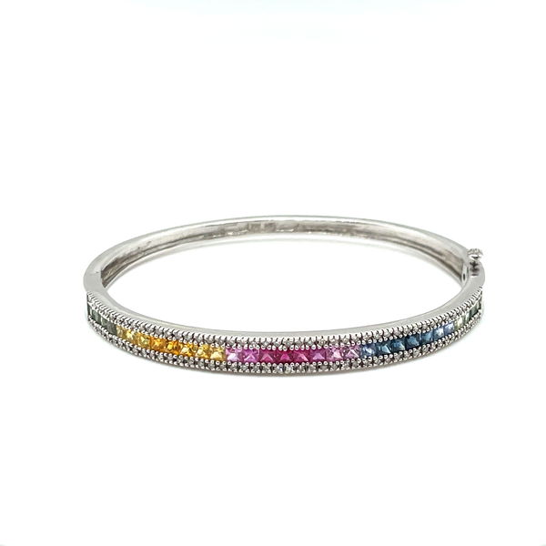 Closeup photo of 14KW Bangle Rainbow Saph ~3ct & D=~0.47ct 13.5g