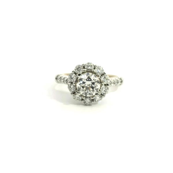 Closeup photo of 14KW Ring 1ct Rd Dia I SI2, 18Dia=~1ct sz5.25