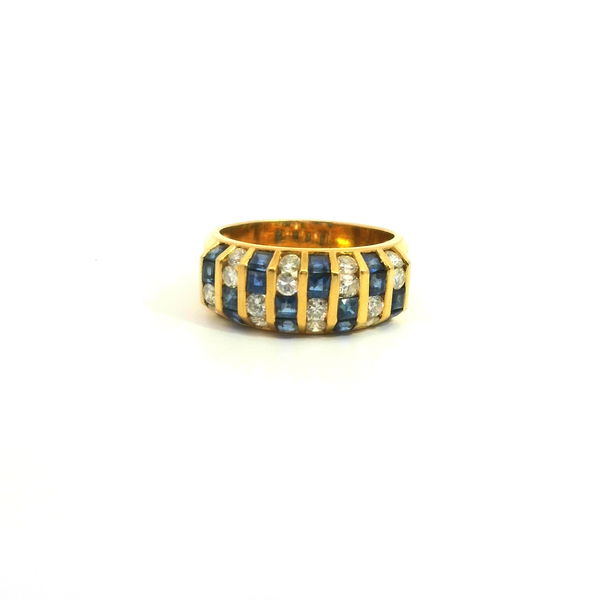 Closeup photo of 18KY Diamond & Saph Band 5.5g