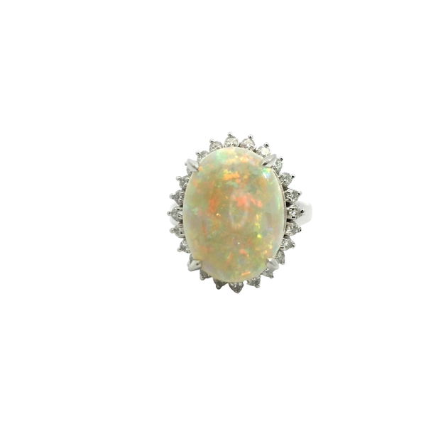Closeup photo of Plat Ring 5.79ct Opal & 0.43ct Dias 10.2g sz5.75