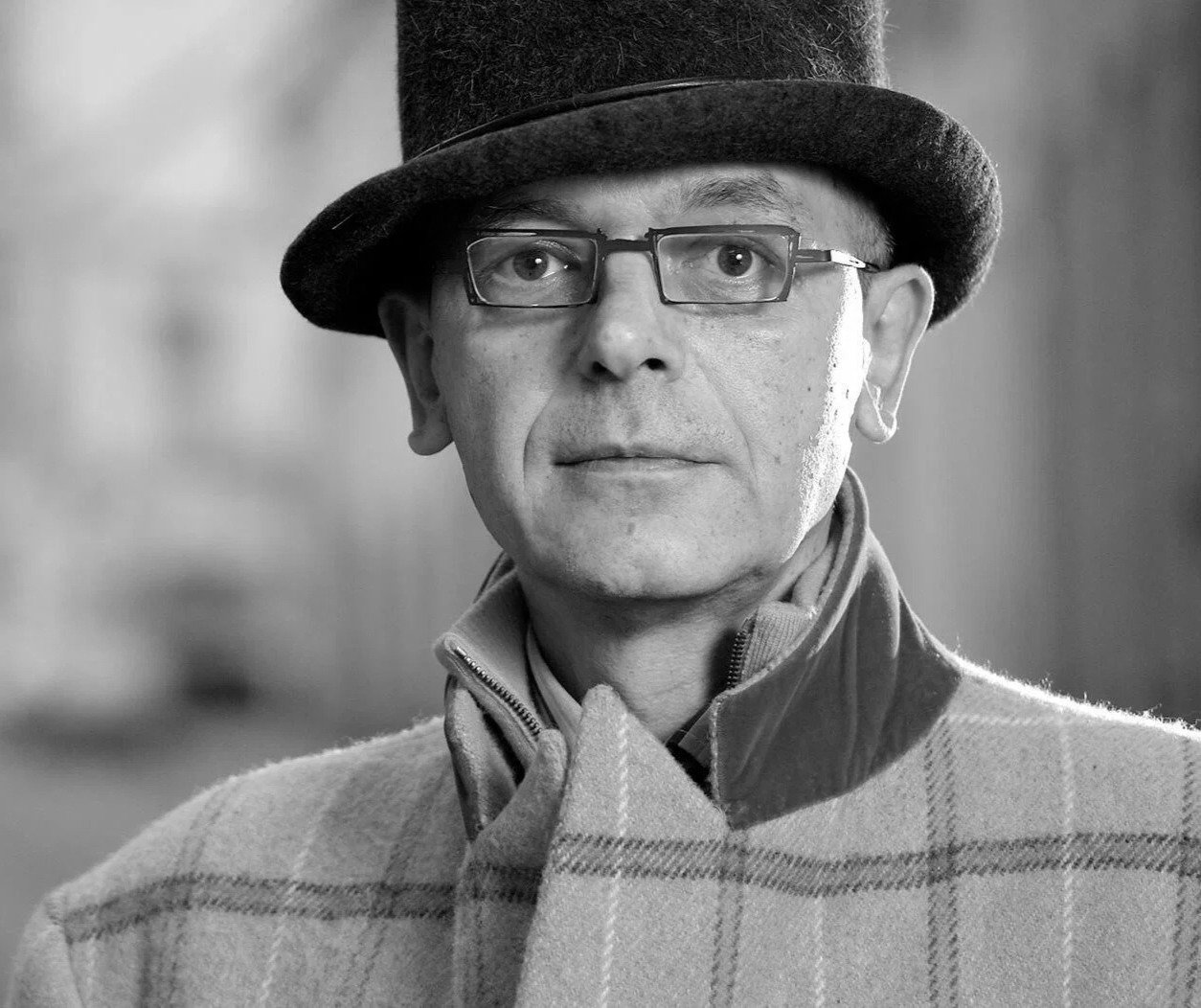 Portrait of jewelry designer Alex Sepkus