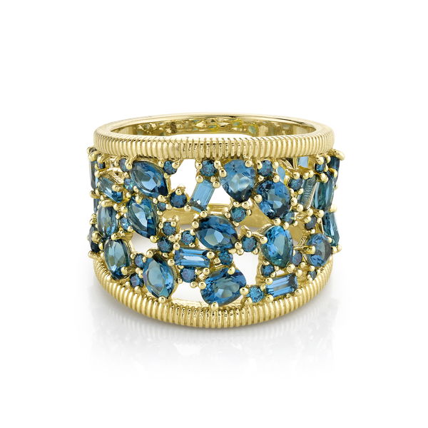 Closeup photo of Cluster Ring with IRD Blue Diamonds and Topaz in 18kt Yellow Gold