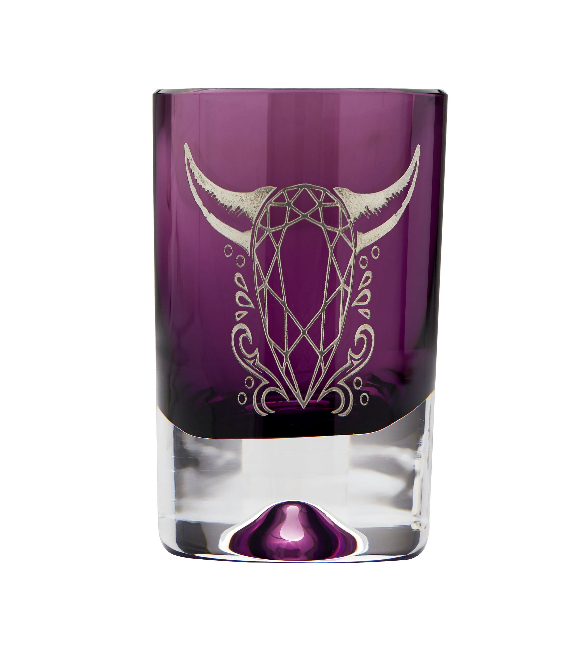 Tequila Lore Cow Shot Glass in Amethyst Crystal by Stephen Webster. Amethyst color crystal shot glass with engraved cow detail in silver. Tequila Lore Cow Shot Glass in Amethyst Crystal