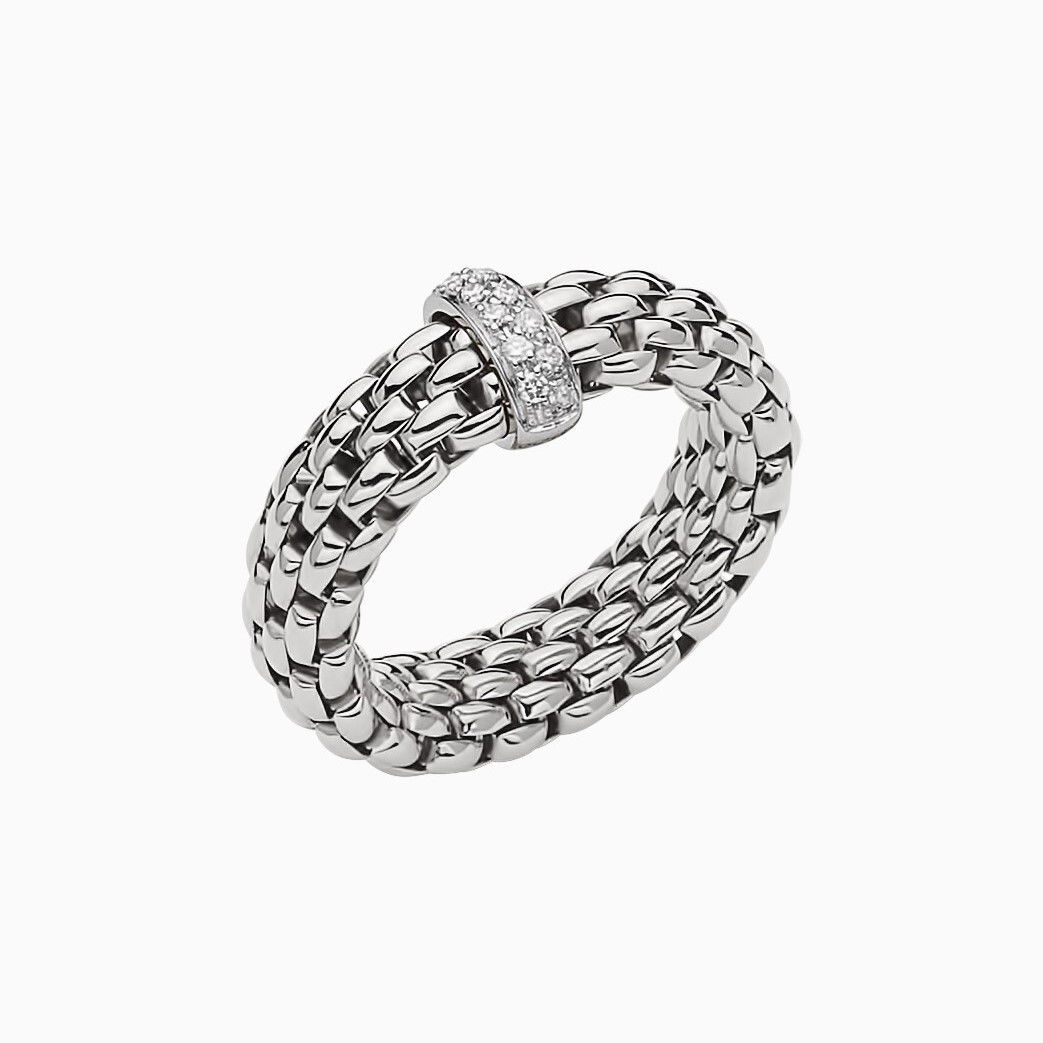 Vendome Flex'It Ring in 18kt White Gold with One White Gold Bar set with 0.10ctw in pave white diamonds - Size Small (5.50 - 6.50) AN559 BBRS-W Vendome Ring in 18kt White Gold with 1 White Gold Bar with Pave White Diamonds - S