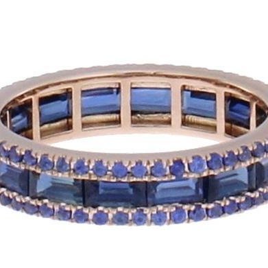 Closeup photo of Origami Band Ring with Blue Sapphire in 18kt Rose Gold
