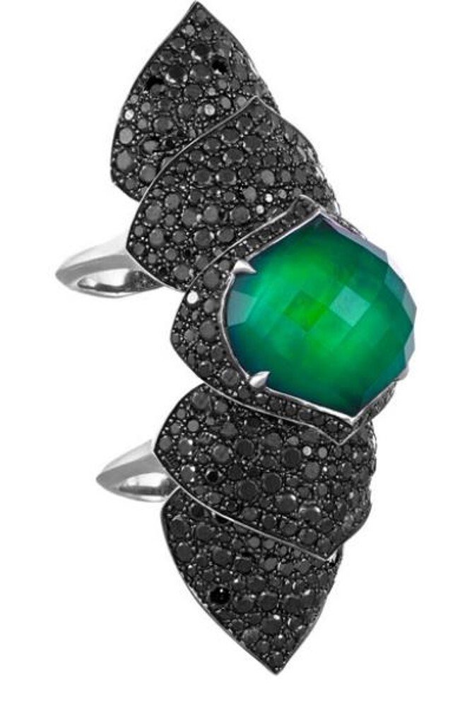 CH2 Armadillo Long Finger Ring with Green Agate and Black Diamonds in 18kt White Gold - Size 7
