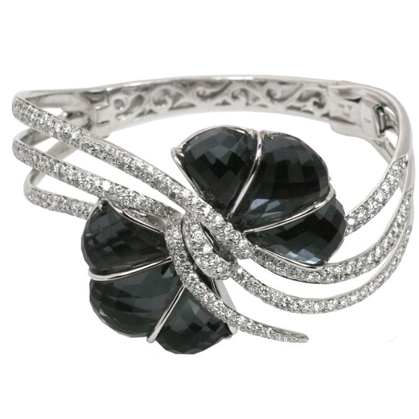 Closeup photo of Forget Me Knot Bow CH2 Bracelet with Hematite and White Diamonds in 18kt White Gold - Size 6.75"