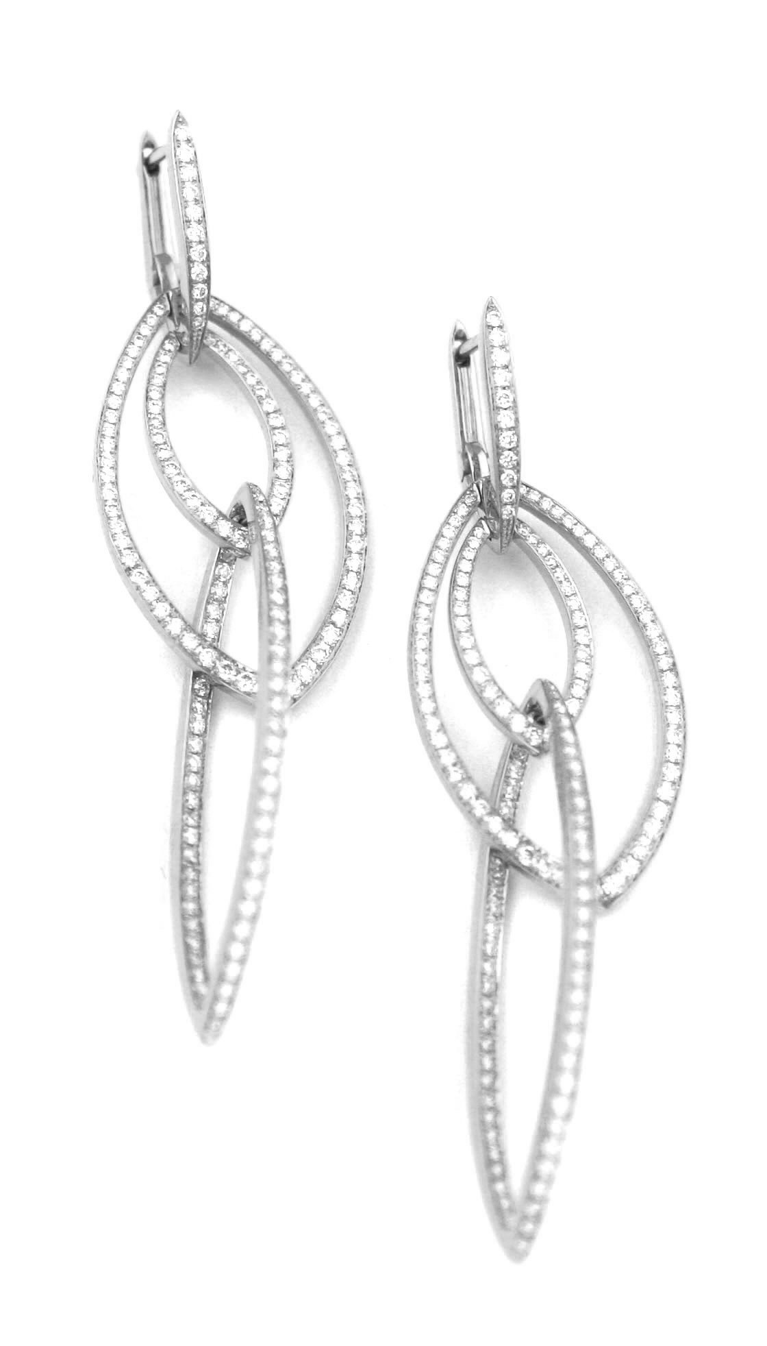 Thorn 3D Interlaced Hoop Earrings with White Diamonds in 18kt White Gold