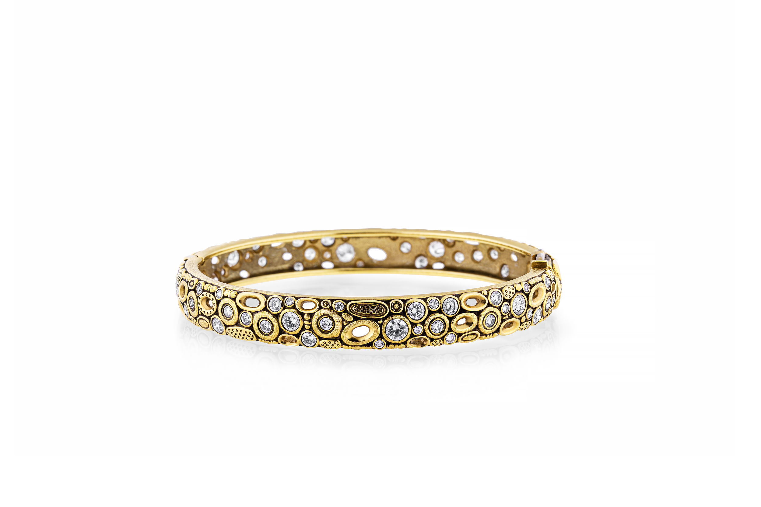 Bangle Bracelet with White Diamonds in 18kt Yellow Gold