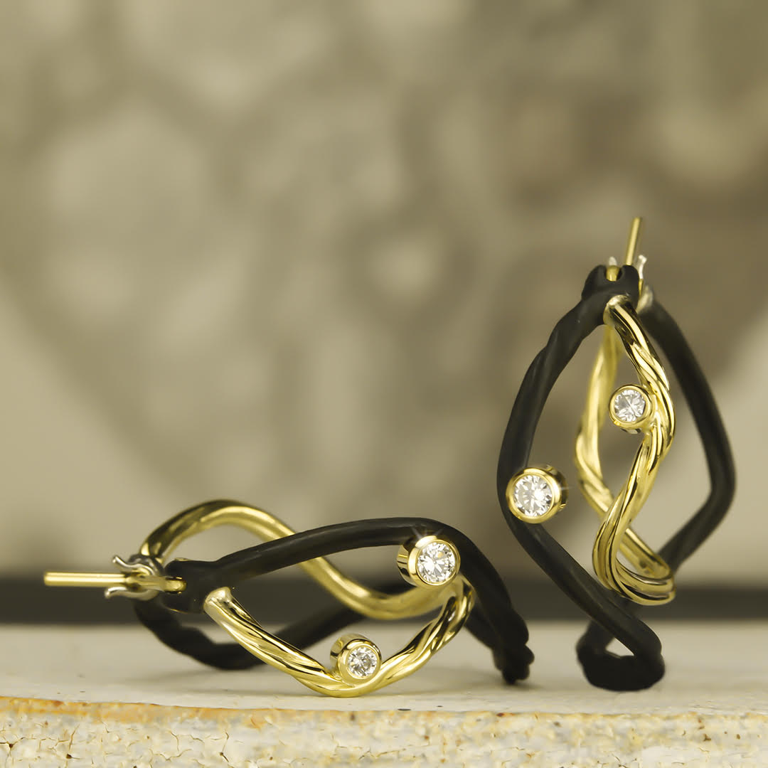 Clover Small Double Hoop Earrings with White Diamonds in in Black Chrome and 18kt Yellow Gold