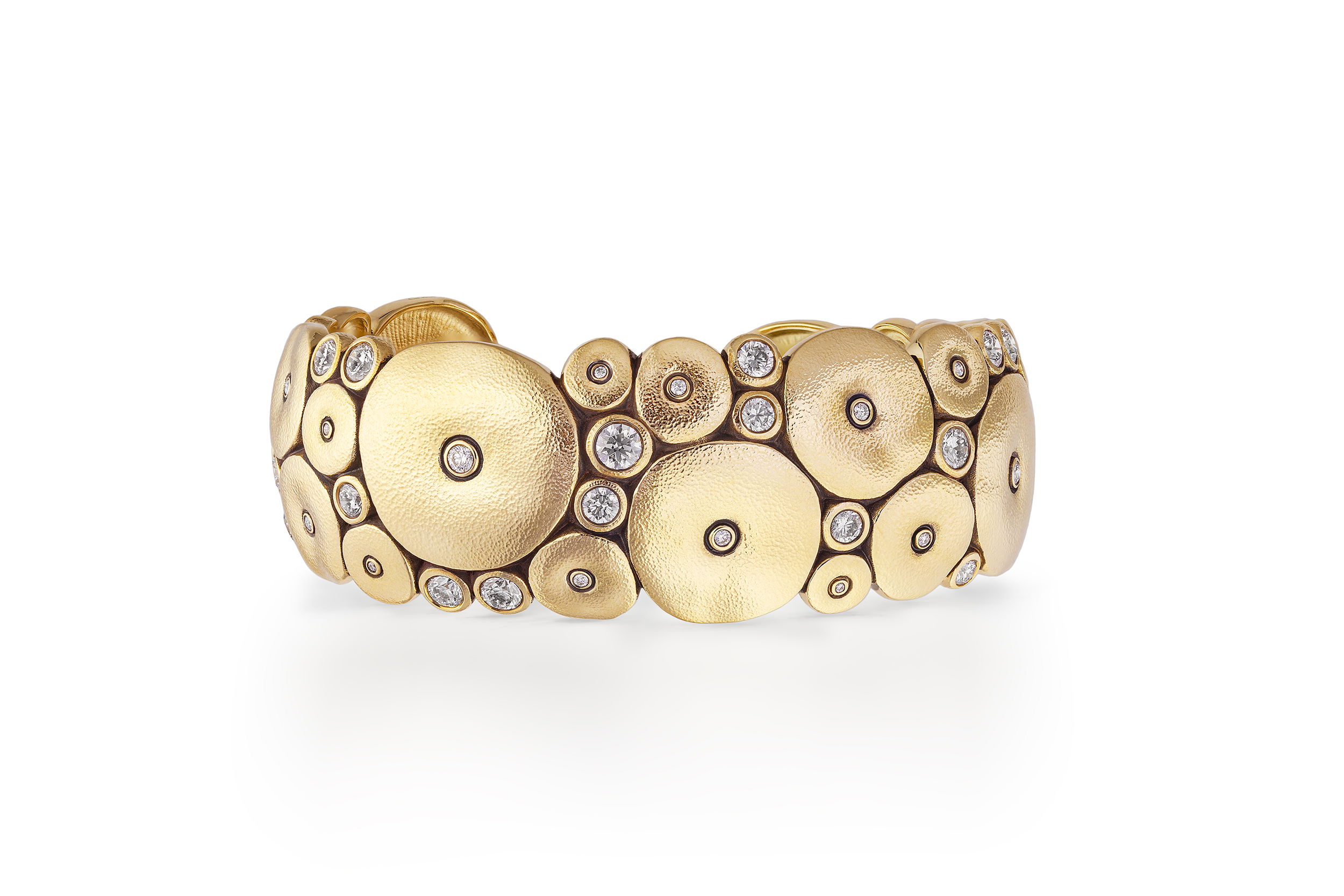 Orchard Hinged Cuff Bracelet with White Diamonds in 18kt Yellow Gold