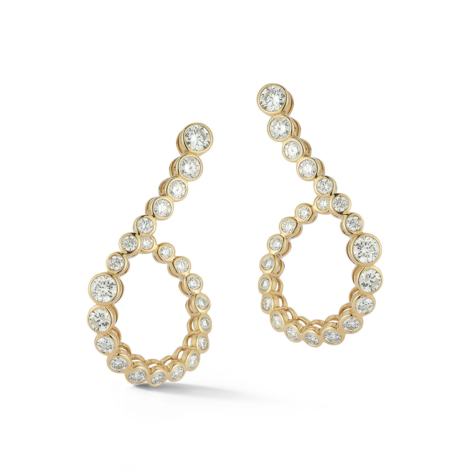 Halo Front Facing Hoop Earrings with White Diamonds in 18kt Yellow Gold