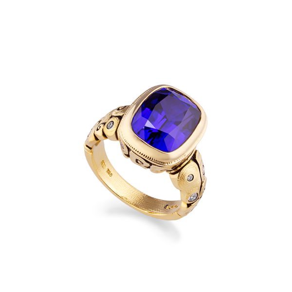 Closeup photo of Seashell Ring with Tanzanite in 18kt Yellow Gold