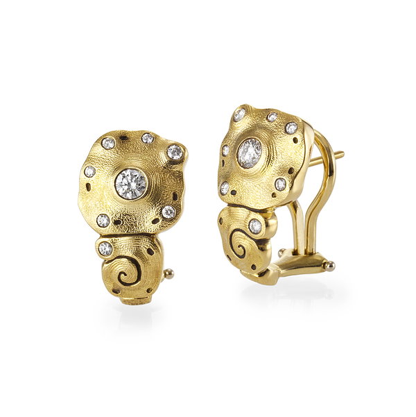 Closeup photo of Evening Flowers 1 Half Hoop Earrings with White Diamonds in 18kt Yellow Gold