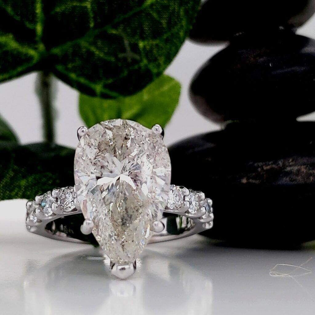 Pear-cut diamond engagement ring