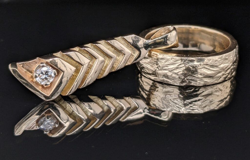 Textured white gold wedding band set