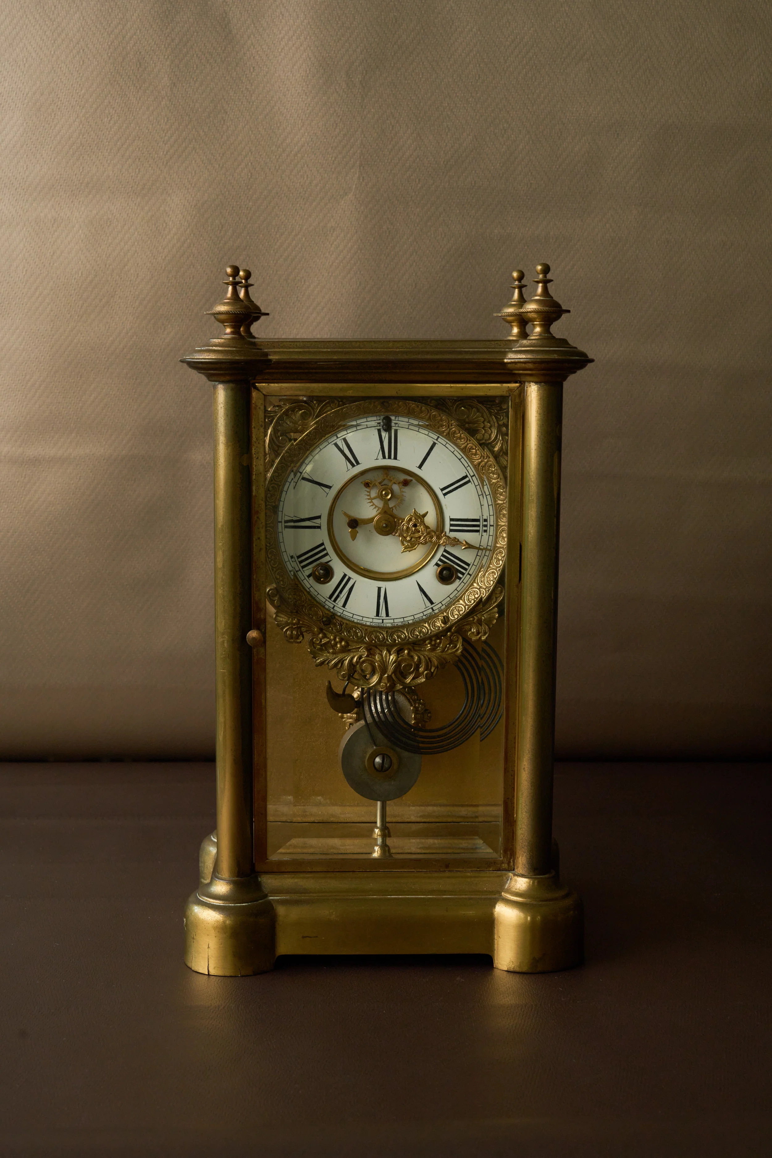 Image of Gold Mantel Clock | Kessler Timepiece Heritage