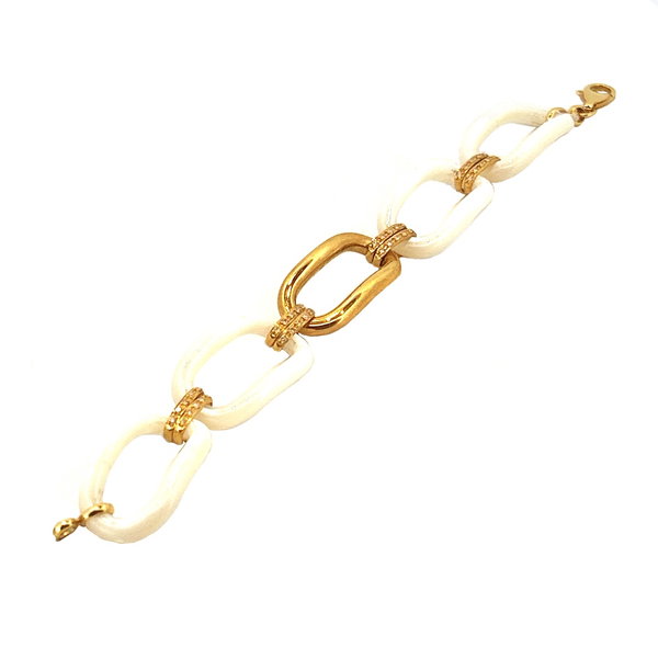 Closeup photo of 18K YG/ WHITE D:0.31CT BRACELET