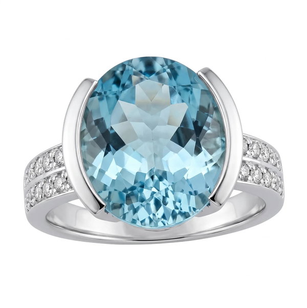 Closeup photo of 14K WHITE GOLD DIAMOND AND AQUAMARINE RING