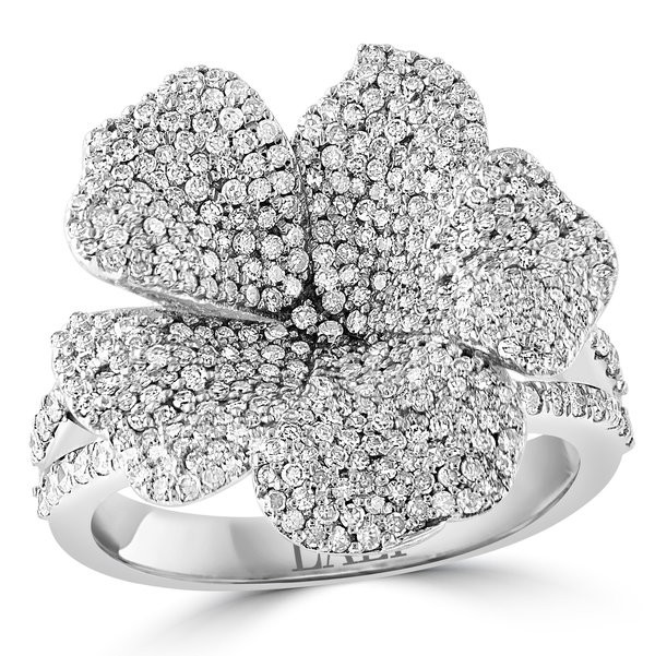 Closeup photo of 14K WHITE GOLD DIAMOND RING