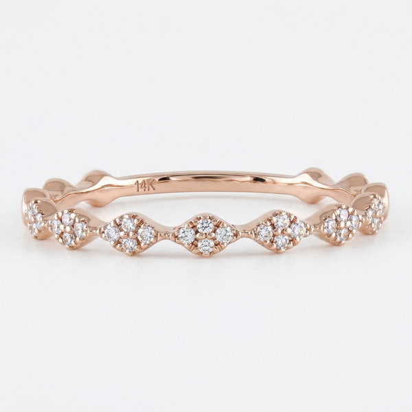 Closeup photo of 14K ROSE GOLD DIAMOND RING