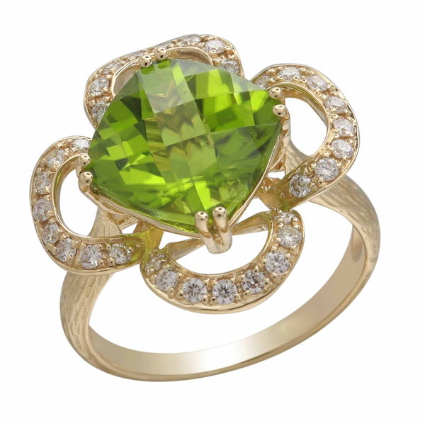 Closeup photo of 14K YELLOW GOLD DIAMOND AND PERIDOT RING