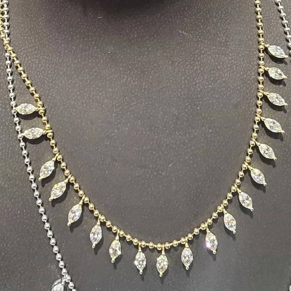 Marquise necklace in 18K yellow gold