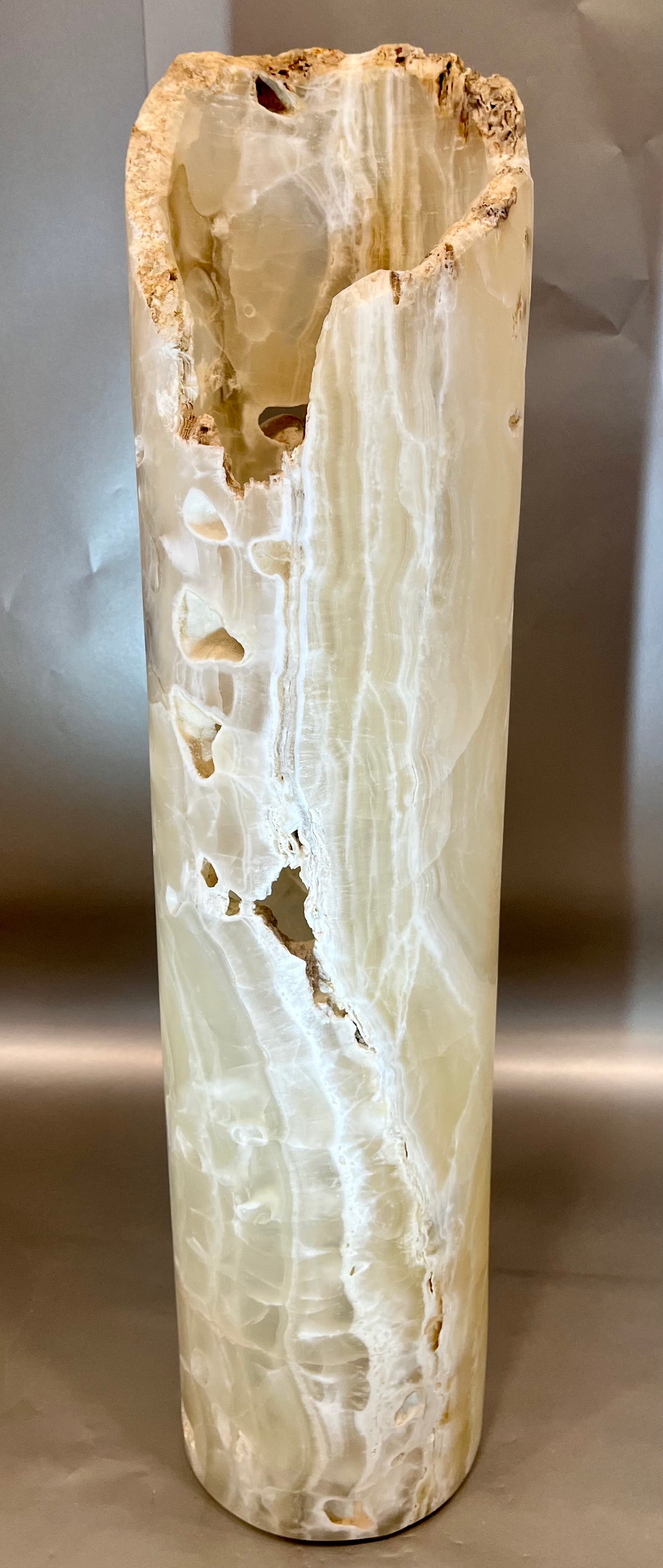 Breath-taking Rustic Onyx Core measuring at approx. 25" tall x 6" width. Rustic Onyx Core