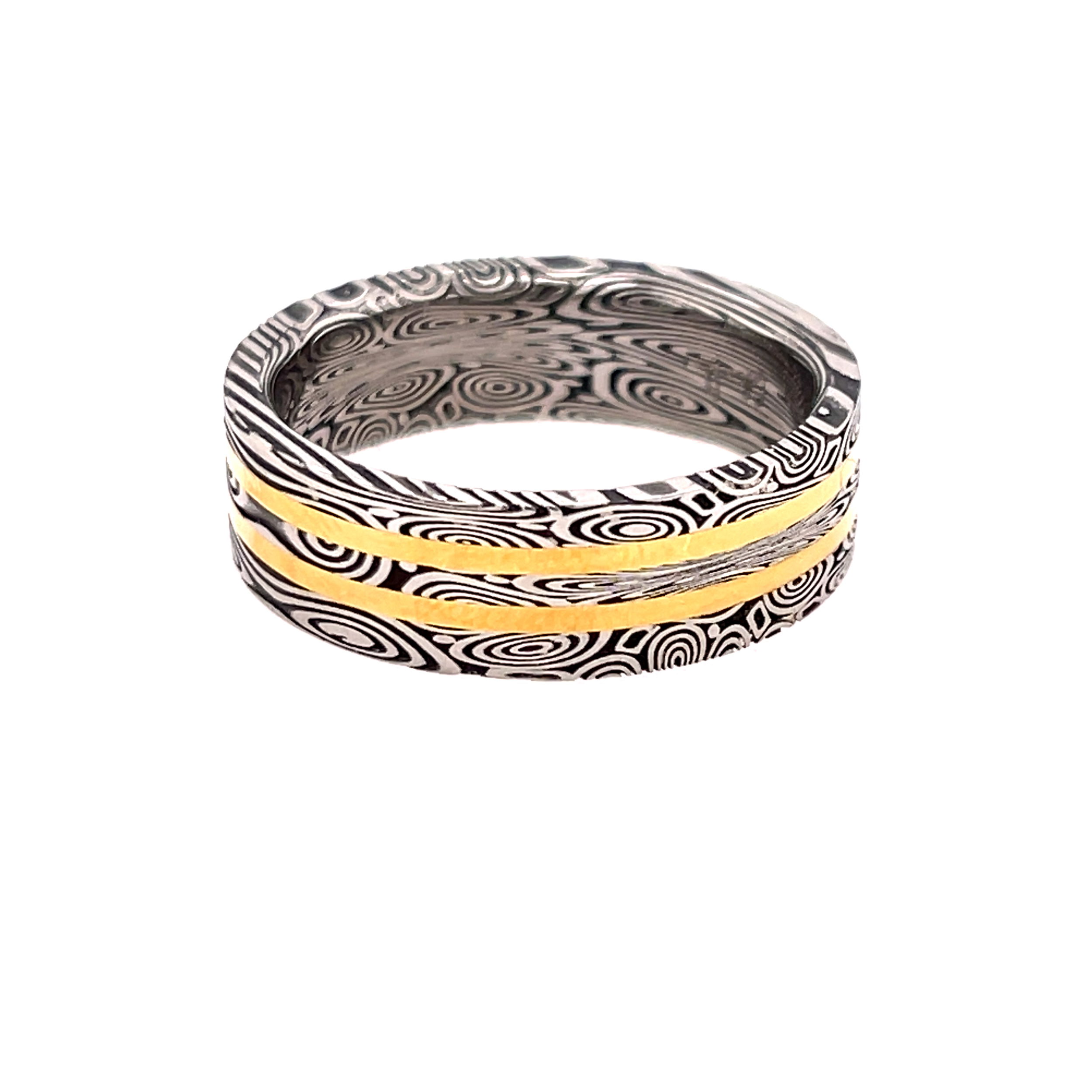 This flat profile Damascus band showcases bold contrast with two 1" inlays of rich yellow gold. The fusion of modern design and timeless materials makes it a standout piece of craftsmanship.-Damascus and 18k Yellow gold-7mm-Size 10.5, Contact for sizing optionsItem# 405-00002 Flat Damascus Men's Band