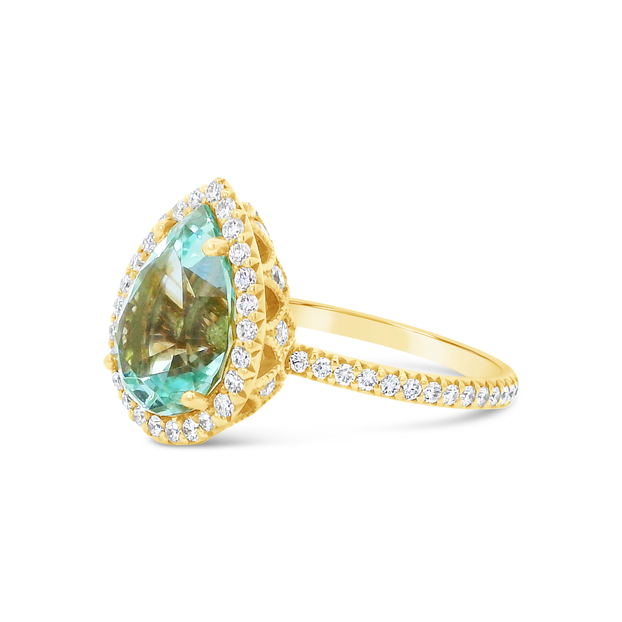 This 18k yellow gold ring showcases a captivating blue tourmaline center, accented by sparkling diamonds. Elegant and vibrant, it’s a standout piece that brings a touch of luxury to any collection.-18k Yellow gold-Round diamonds, 0.92cts-Blue tourmaline, 4.33ct-Size 7Item# 001-200-01145 Teardrop Ring