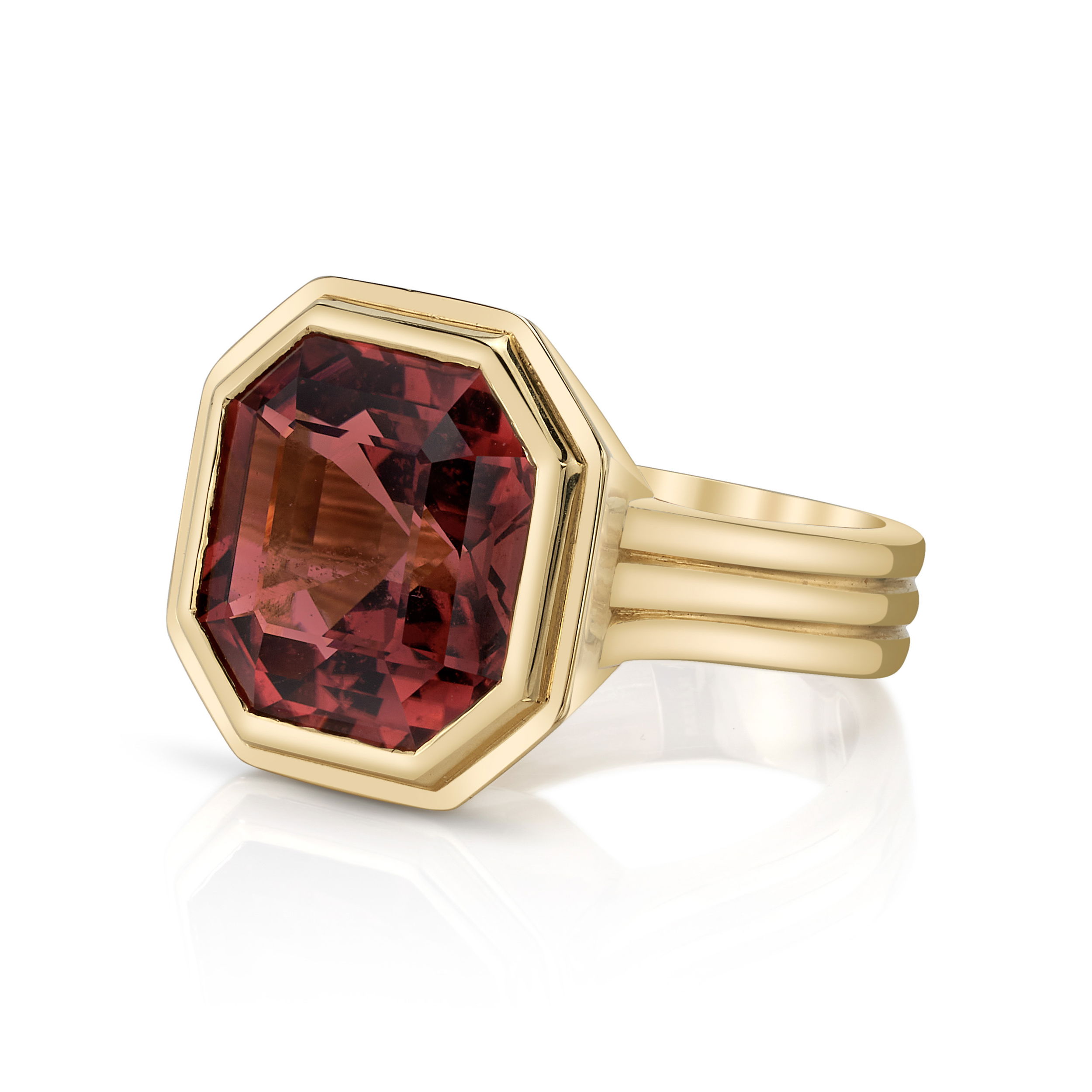 The Cleopatra Ring features a rich square tourmaline set in 18k yellow gold, evoking the bold elegance of the iconic queen. Regal yet effortless, it's a piece fit for everyday royalty.-18k Yellow gold-Square tourmaline, 14.27cts-Size 7. Contact for sizing options.Item# 200-01223 Veritas ICON Ring