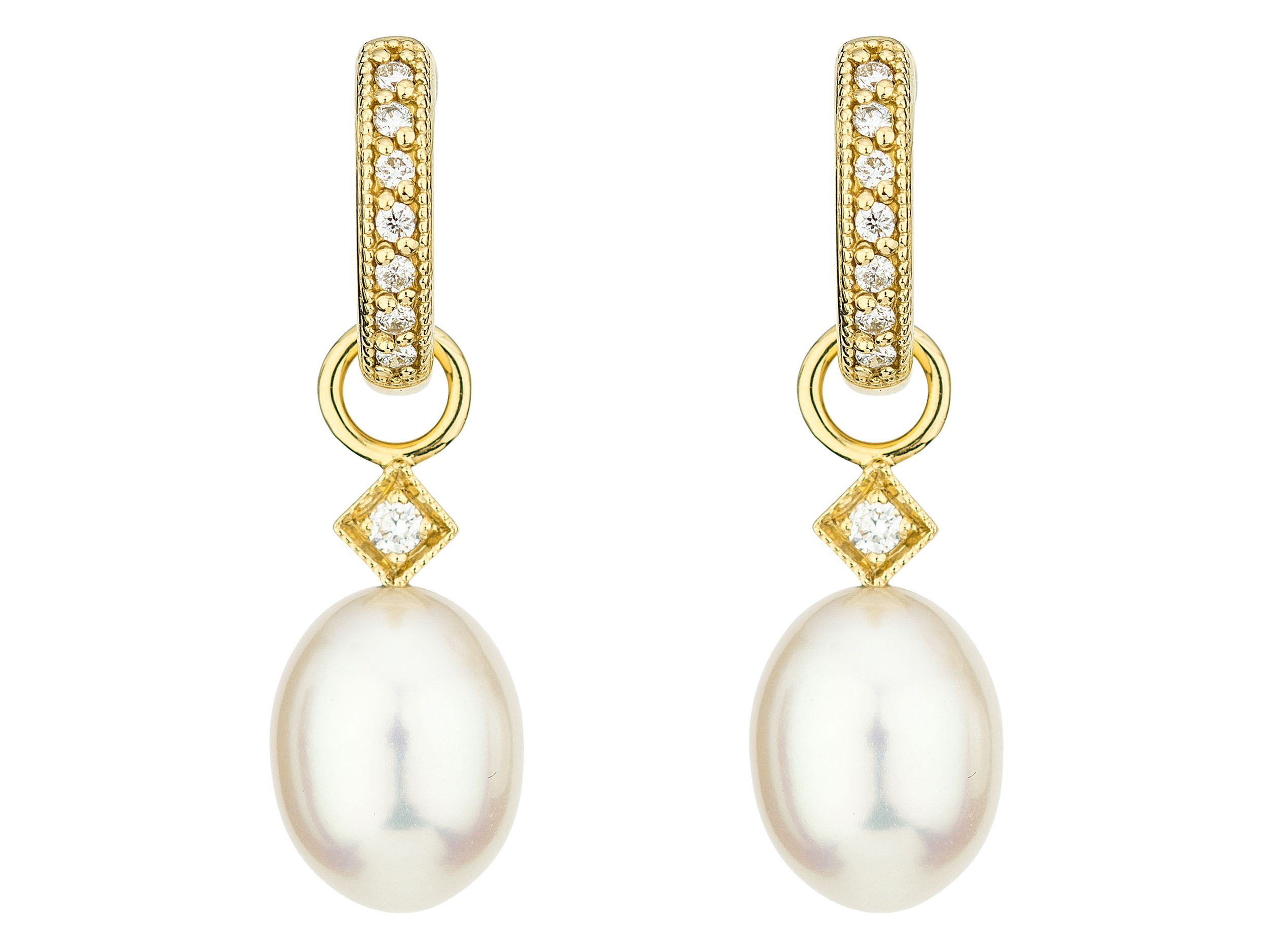Combining classic elegance with on trend shapes and styles, JFJ offers something for women of all ages. These elegant pearl charms showcase luminous pearls, adding a timeless and refined touch to any jewelry piece. Perfect for creating a classic look for a personalized style. Hoops and charms sold separately.-18k Yellow gold-Pearls-Round white diamonds, 0.05ctsItem# 425-00197 Pearl Briolette Charms