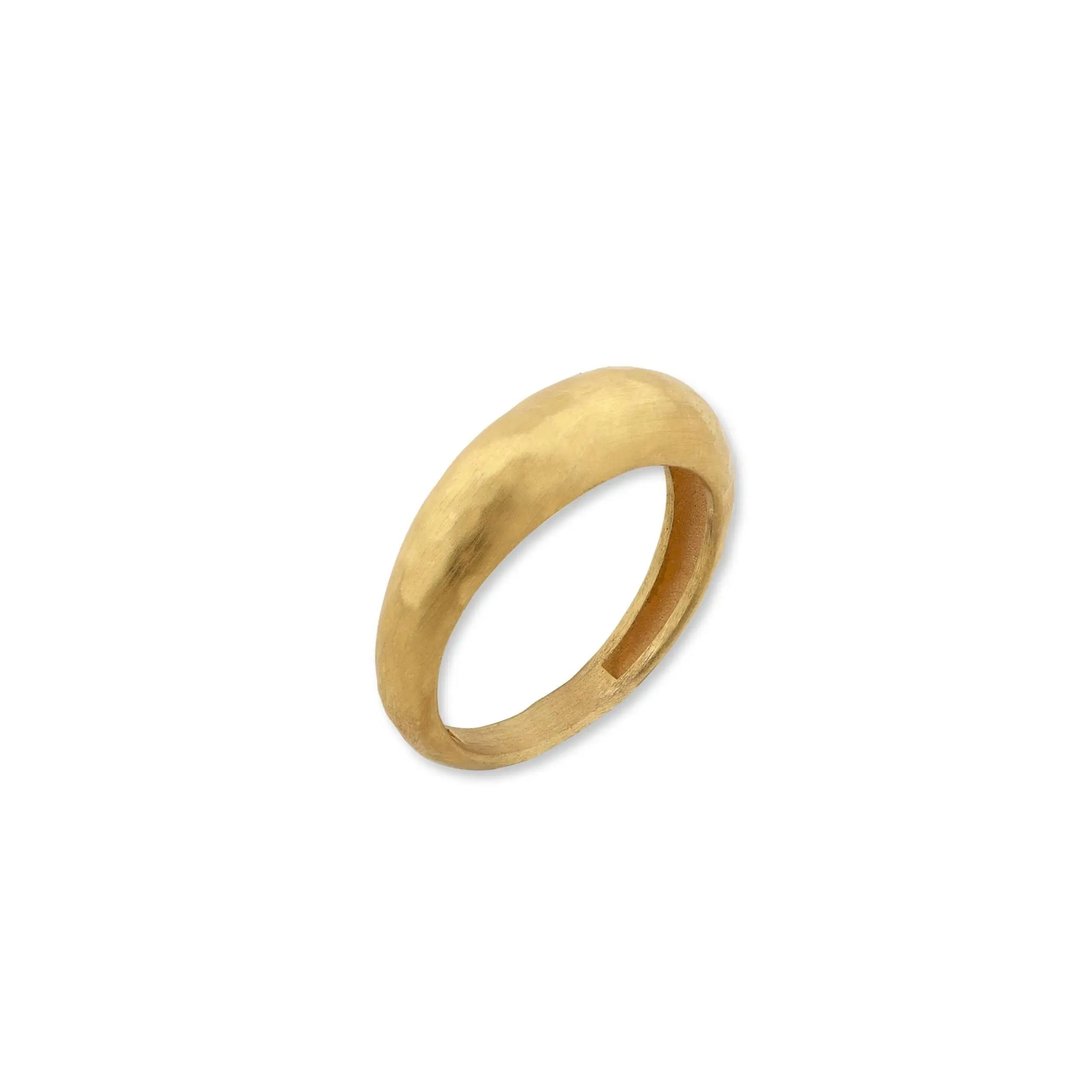 This elegant 22 karat yellow gold ring from the Boogie Collection combines luxury and timeless design. Elevate your style today with this exquisite piece that adds a touch of sophistication to any occasion.-22k Yellow Gold-Size 6.5Item# 001-804-00870 Hammered Yellow Gold Ring