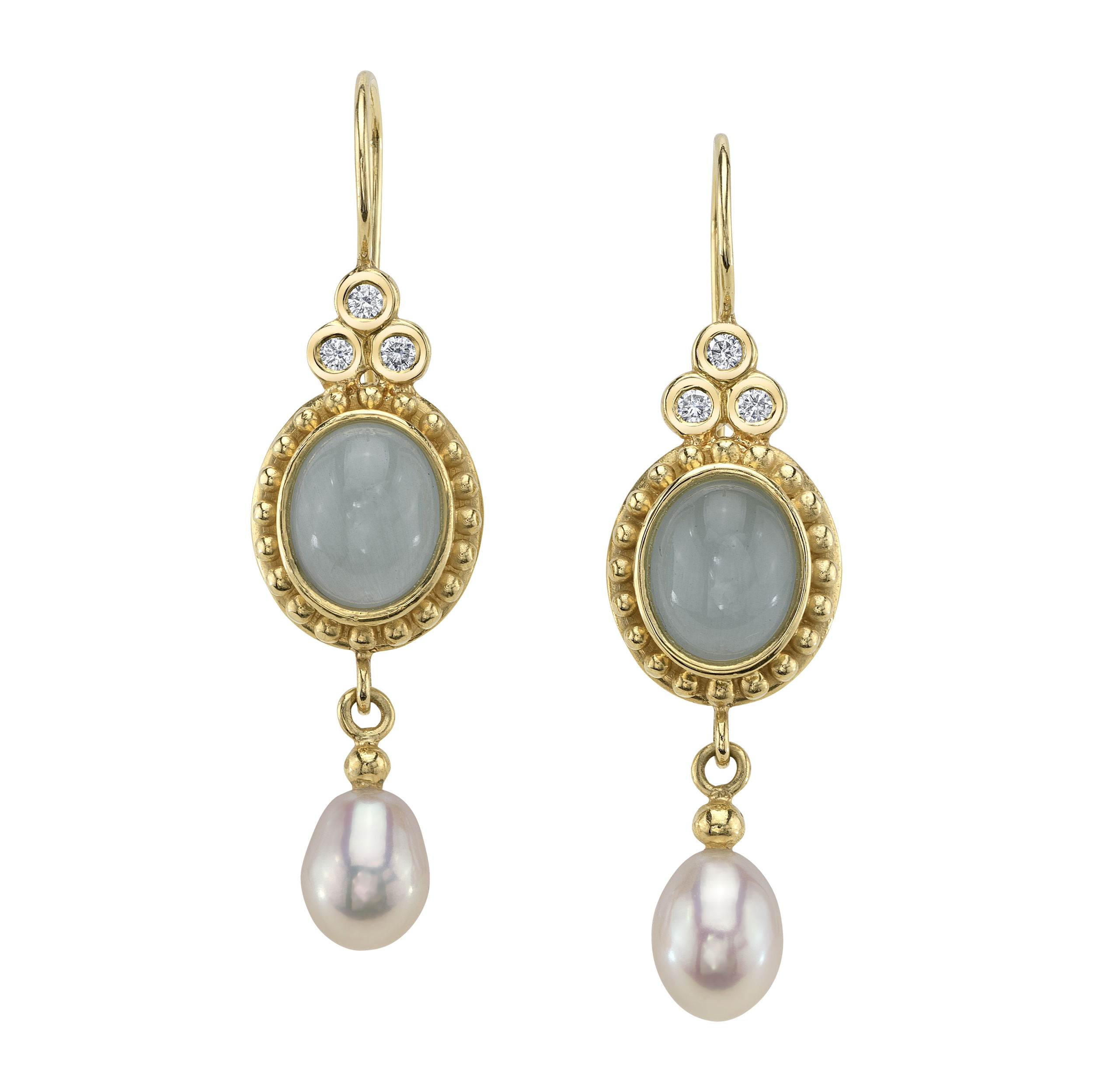 The Delphiné Drops, featuring cabochon aquamarine and round diamonds set in 18k yellow gold, are a stunning example of this collection’s aquatic beauty. Pair these with any outfit for a touch of effortless elegance.-18k Yellow gold-Cabochon aquamarine, 5.40cts-Round diamonds, 0.18cts-White pearlsItem# 805-01679 Delphine Drop Earrings