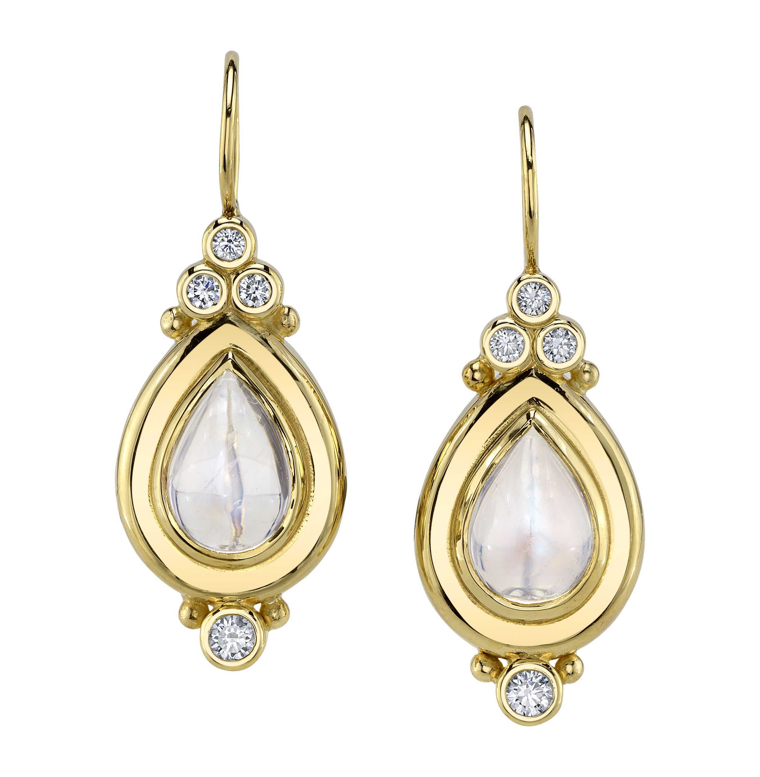 Set in 18k yellow gold, these elegant and ethereal earrings showcase radiant white moonstones surrounded by a quartet of diamonds. Their graceful glow makes every occasion feel magical.-18k Yellow gold-Pear moonstones, 4.80cts-Round diamonds, 0.27ctsItem# 805-01813 Divinity Earrings