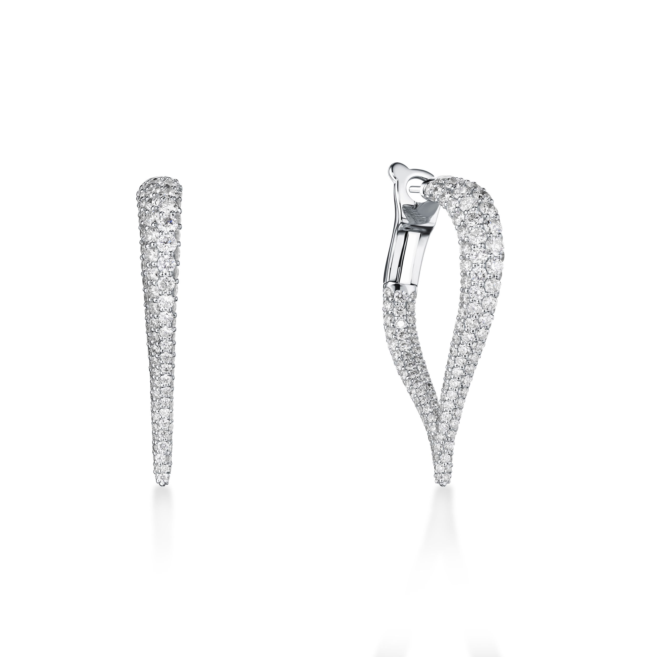 Elegant with a modern twist, these teardrop-shaped hoop earrings feature pavé-set diamonds that shimmer from every angle. Their graceful silhouette and refined sparkle make them the perfect choice for both everyday luxury and special occasions.-18k White gold-Round diamonds, 4.16ctsItem# 150-01878 Pave Tear Drop Shaped Hoops