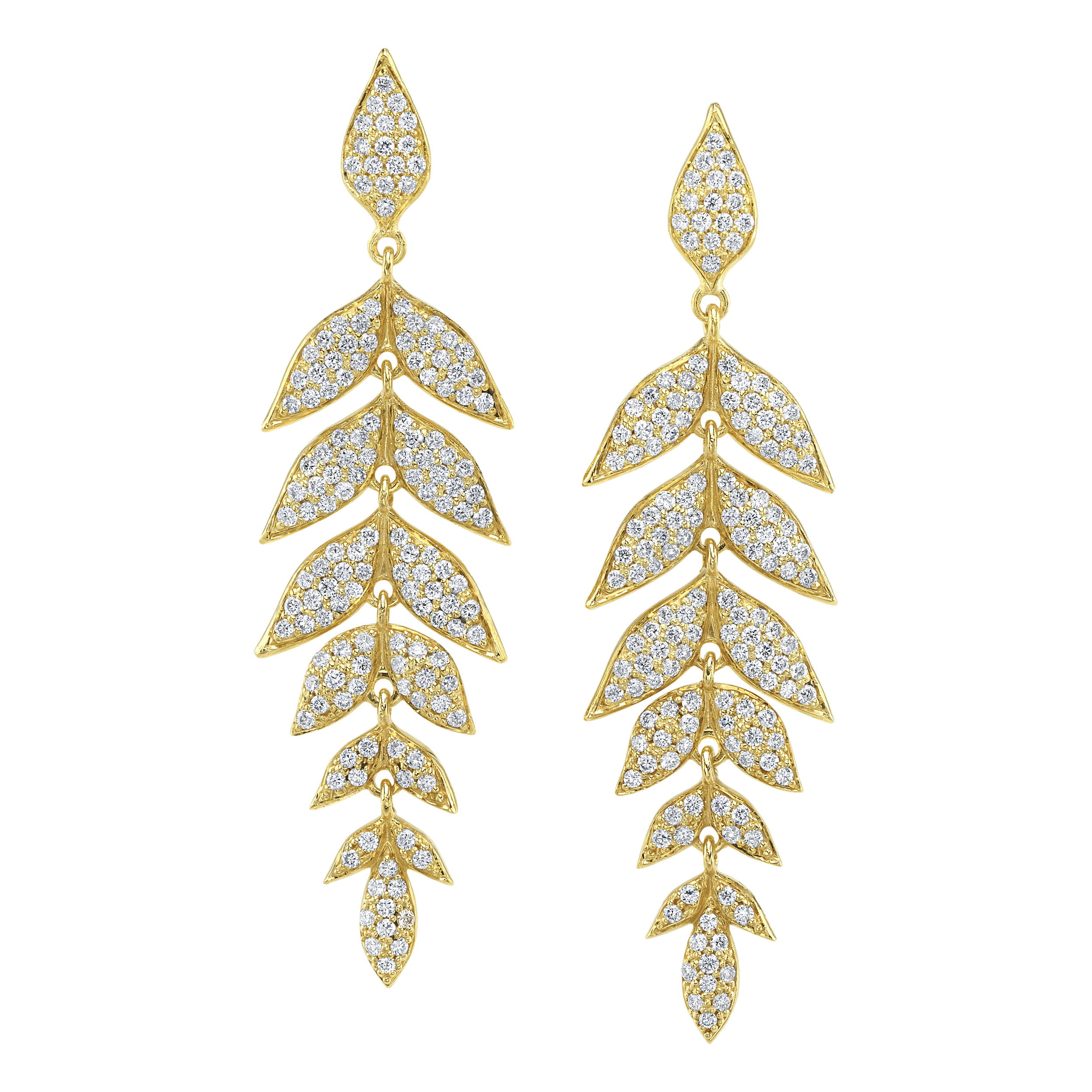 These 18k yellow gold earrings feature a beautiful leaf design with twinkling diamonds. They offer an understated elegance that complements both everyday wear and special occasions.-18k Yellow gold-Round diamonds, 1.49ctsItem# 805-01195 Wisteria Earrings