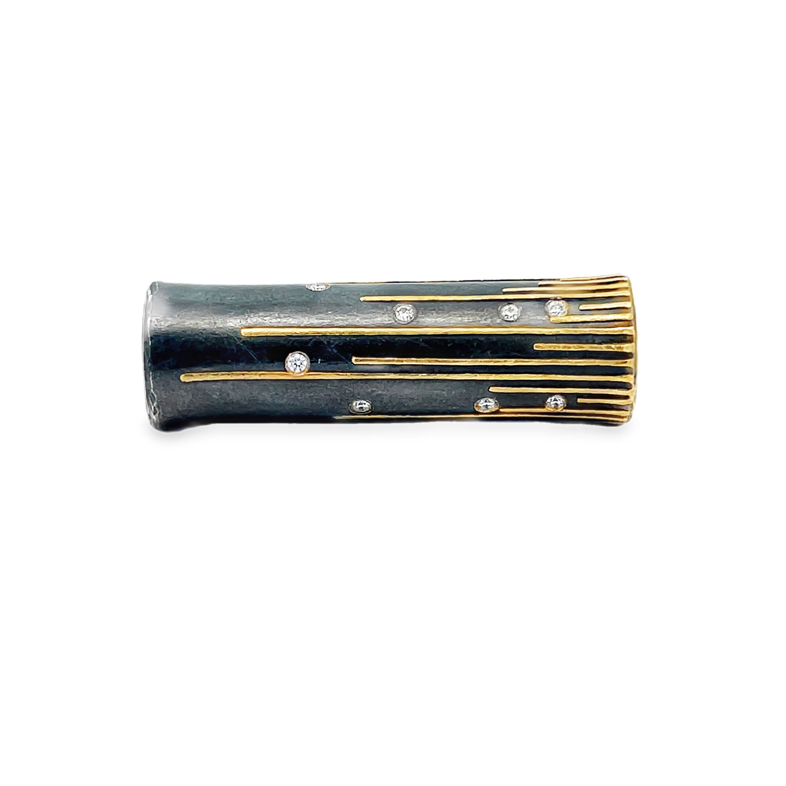 With inspiration rooted in natural structures and growth patterns, Peter Schmid finds his muse within nature and urban environments themselves. Showcasing a unique approach to jewelry design, the world of Atelier Zobel boasts creativity and inspiration within every piece.-24k Yellow gold-Sterling silver-Round diamonds, 0.19ctsItem# 811-00244 Vario Connector Clasp