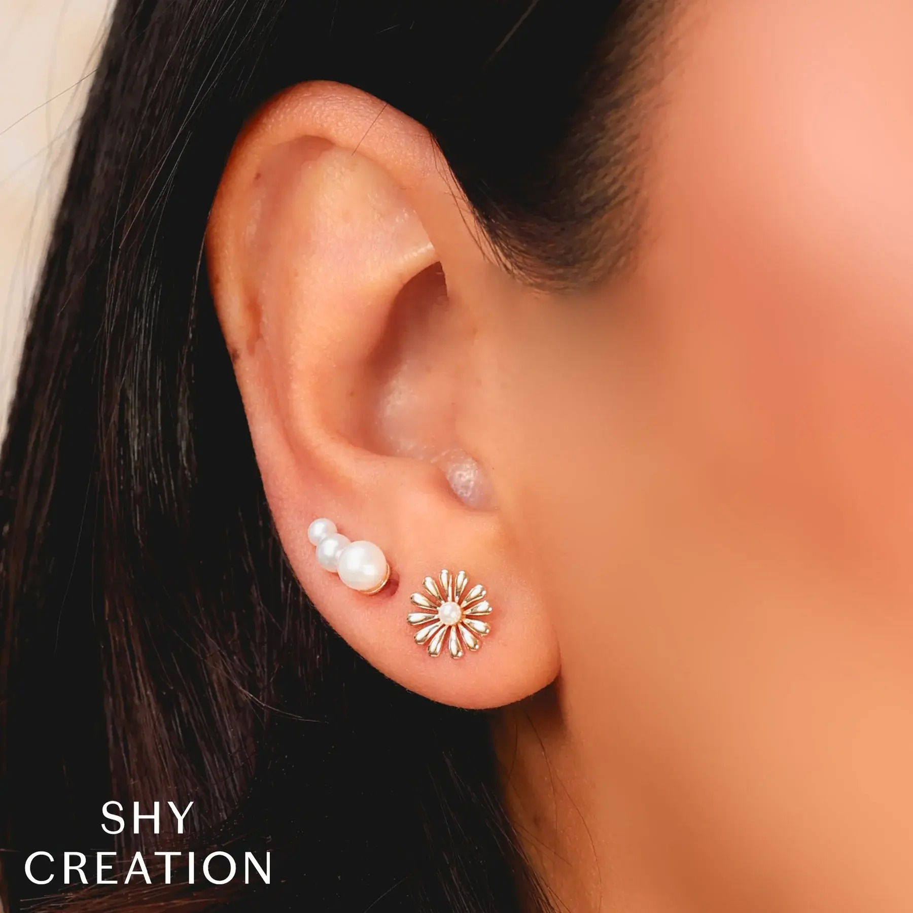 With its sleek, sophisticated design, this piece is perfect for both casual and formal occasions. All Shy Creation diamonds are natural and hand-selected. All stones are unique and hand set. As a result, you can expect slight variations in the shade, hue, tint of the color stones and stone count.-14k Yellow gold-Round pearls, 2.8-5.0 mmItem# 805-2000244 Cultured Pearl Stud Earrings