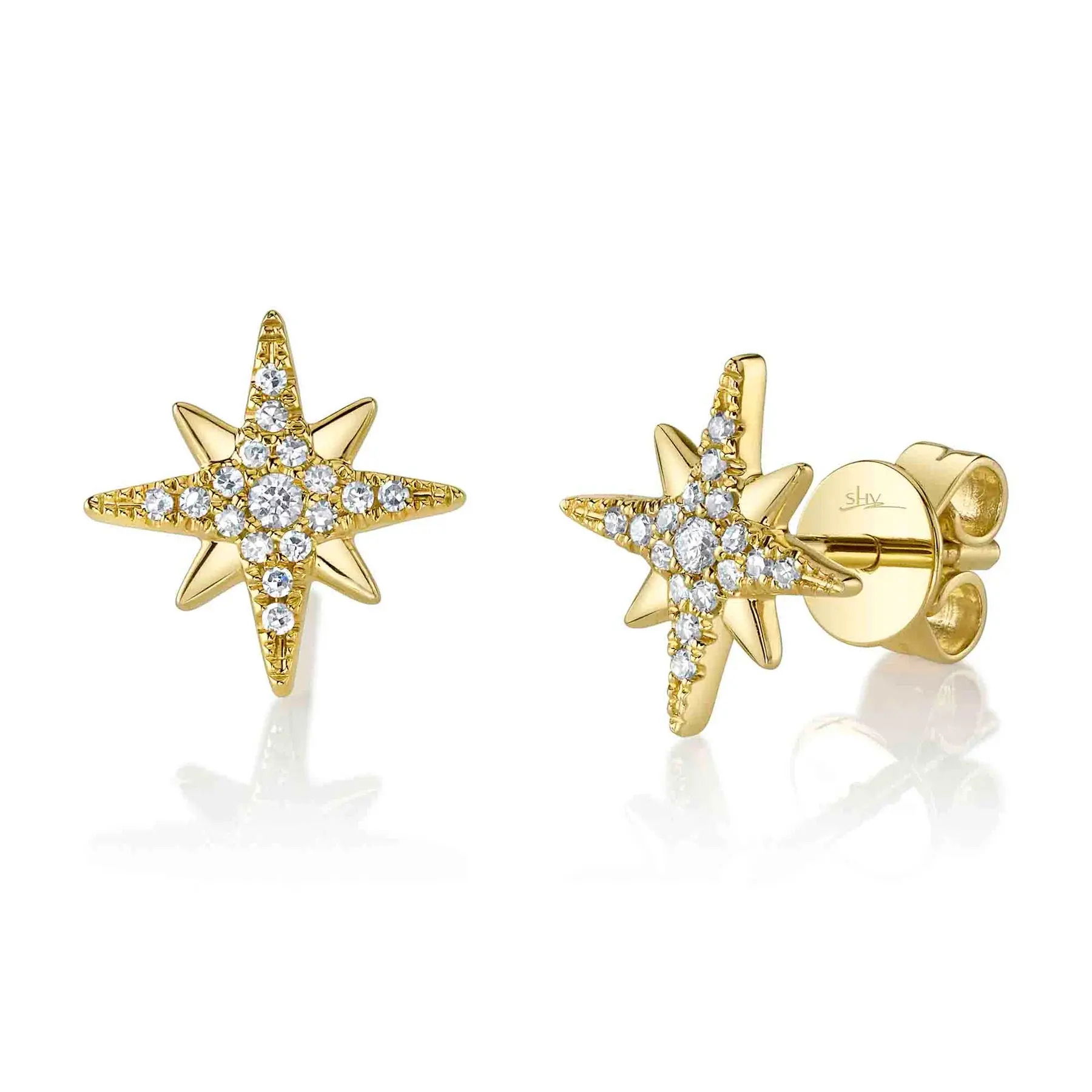 A sleek design with a bold presence that effortlessly commands attention. All Shy Creation diamonds are natural and hand-selected. All stones are unique and hand set. As a result, you can expect slight variations in the shade, hue, tint of the color stones and stone count.-14k Yellow gold-Round diamonds, 0.12cts-Dimensions, 0.40"L / 0.40"WItem# 805-2000254 Diamond North Star Stud Earrings