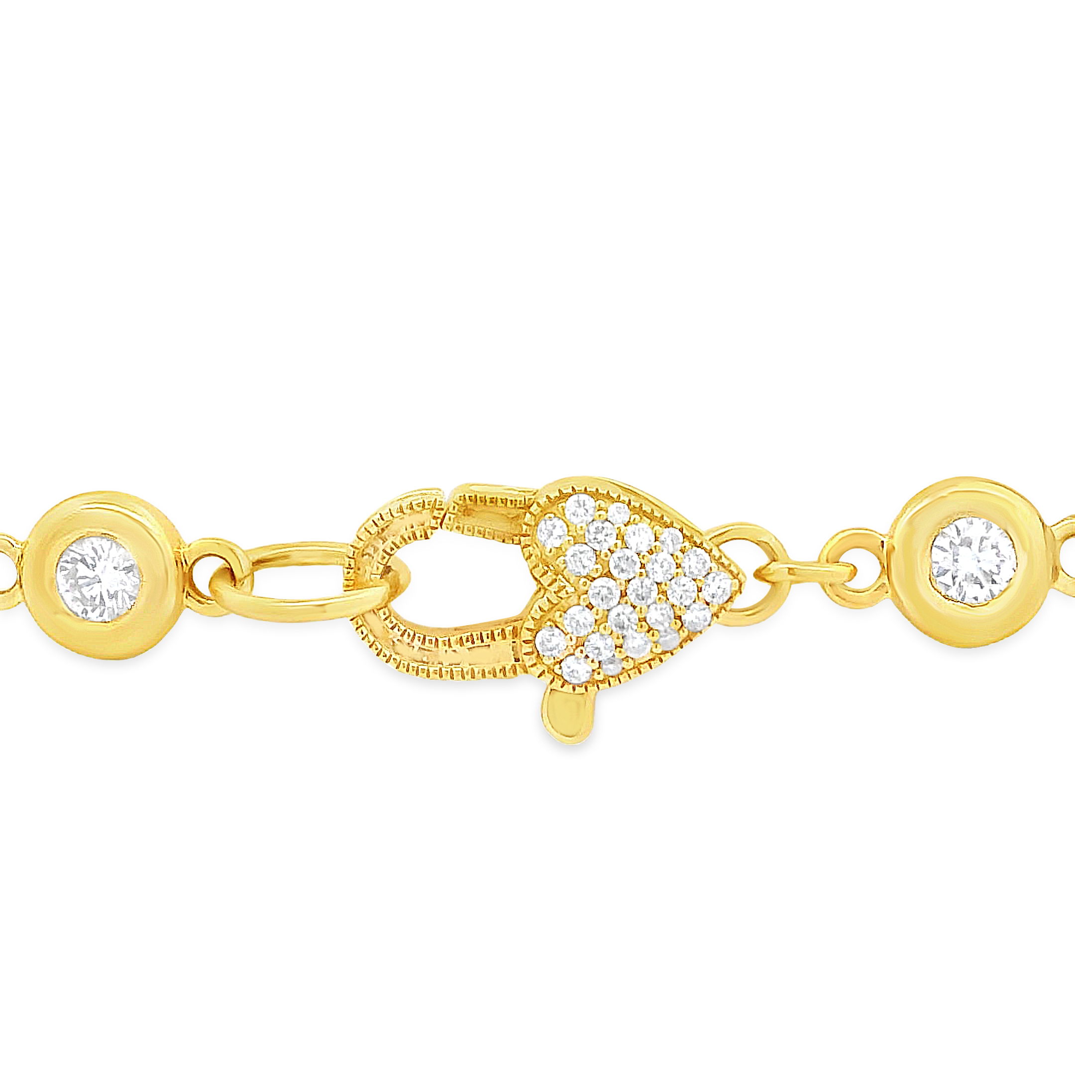 Erica Courtney presents this 18k yellow gold cuff bracelet set with brilliant round diamonds. Elegant and timeless, it adds a touch of sparkle to any occasion.-18k Yellow gold-Round diamonds, 3.44cts-Length 6.5-7"Item# 808-2000136 Princess Cuff