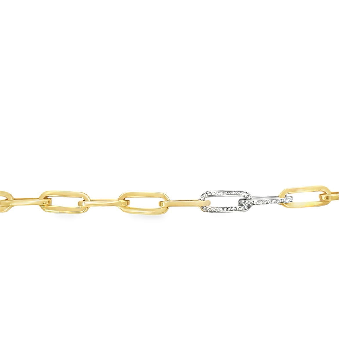 This paperclip bracelet features polished 18k gold links with accent links set with diamonds, blending modern design with a touch of luxury. Its sleek, eye-catching silhouette adds a refined detail to any ensemble.-18k Yellow and white gold-Round diamonds, 0.65cts-Size 8.5Item# 808-2000141 Two-Tone Paperclip Bracelet with Diamonds