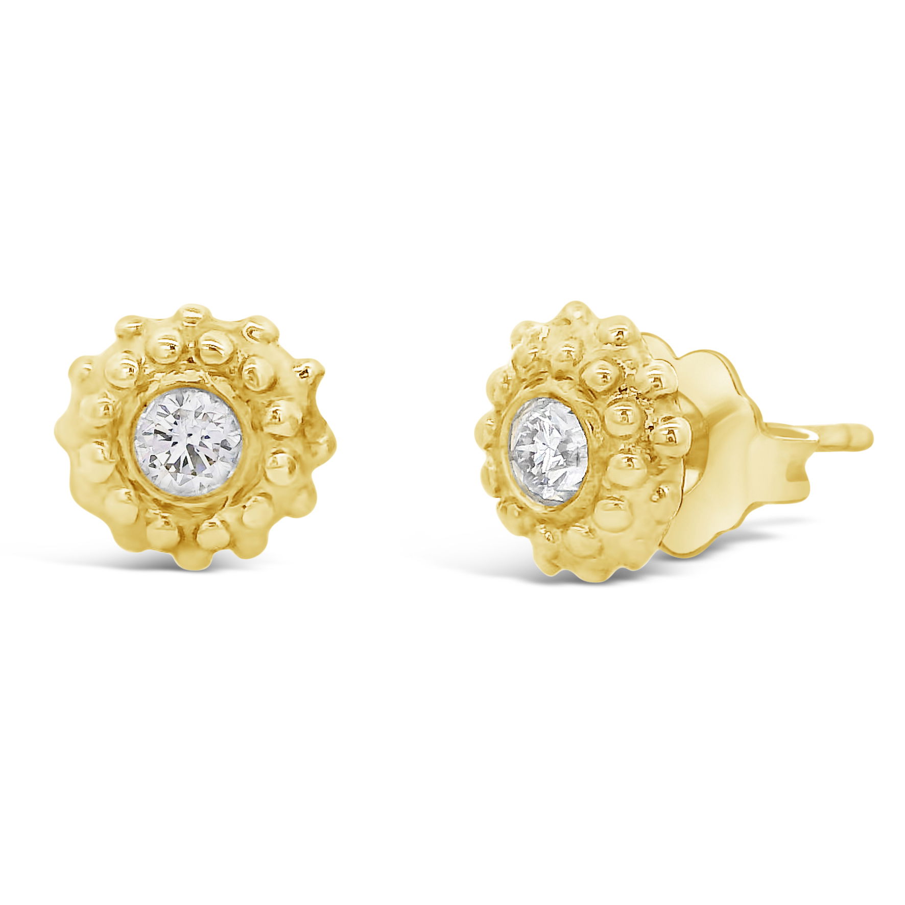 These 18k yellow gold diamond earring studs will be your go to finishing touch for every outfit. Whether you're going to an event and want to look chic, or just to the grocery store and want a little something extra, these are the earrings for you!-18k Yellow gold-Diamonds, 0.20ctsItem# 150-2000040 Diamond Stud Earrings