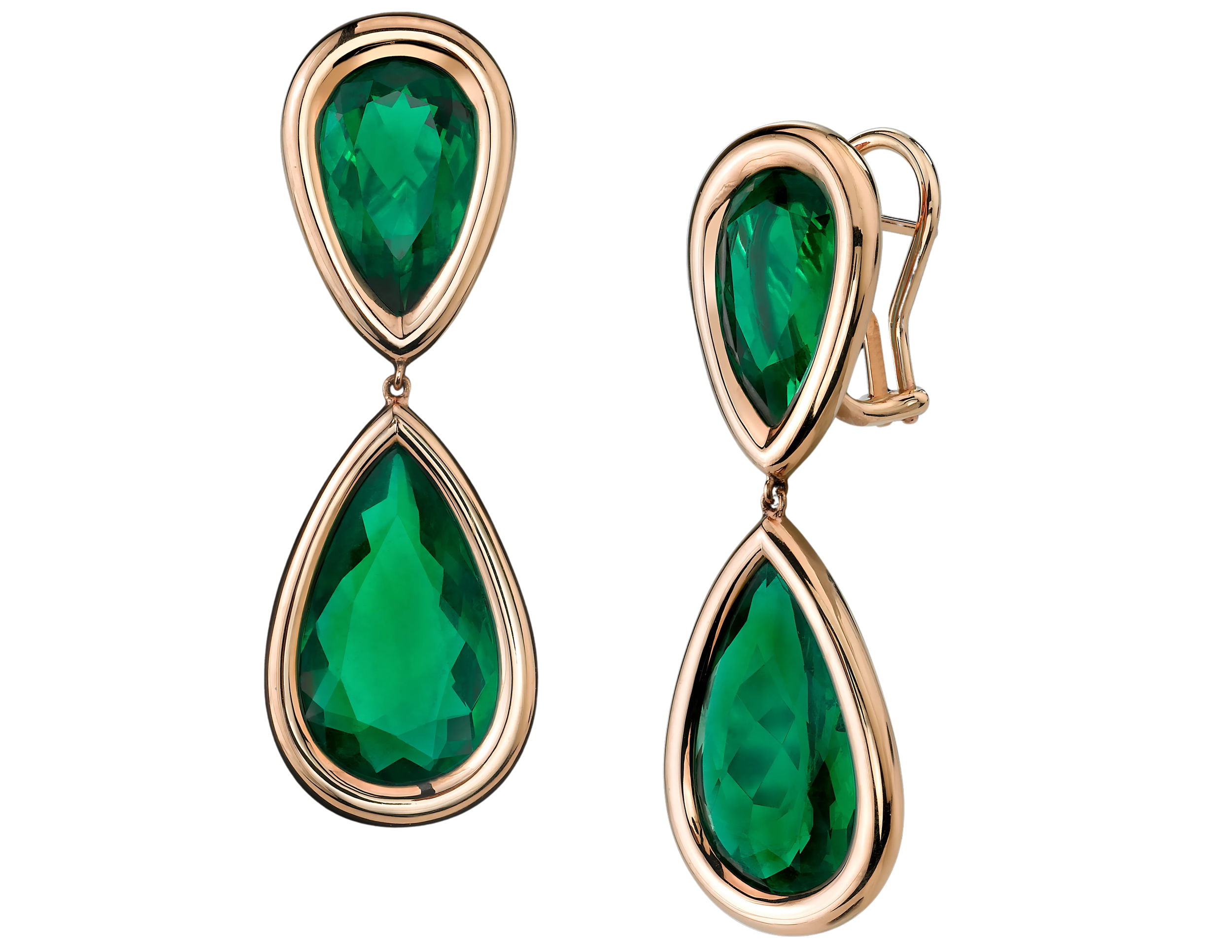 These exquisite emerald earrings draw inspiration from the iconic pair Robert Procop crafted for Angelina Jolie's unforgettable appearance at the 2009 Oscars. A true tribute to Hollywood elegance, they capture timeless glamour and beauty.-18k Rose gold-Emerald, 22.01ctsItem# 210-2000041 Jolie Earrings