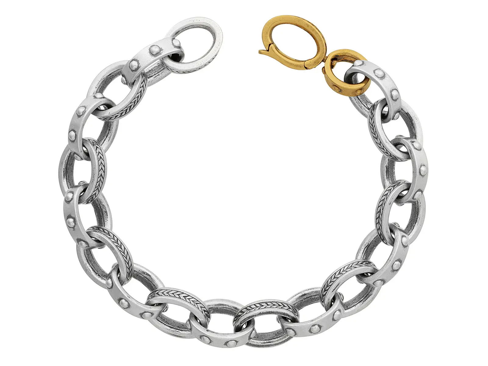 This sterling silver and brass chain link bracelet features bold oval links with a chevron pattern for a modern, masculine touch. Its statement design is perfect for elevating any outfit.-Brass-Sterling silver-Length 8"Item# 800-2000050 Silver Link Bracelet