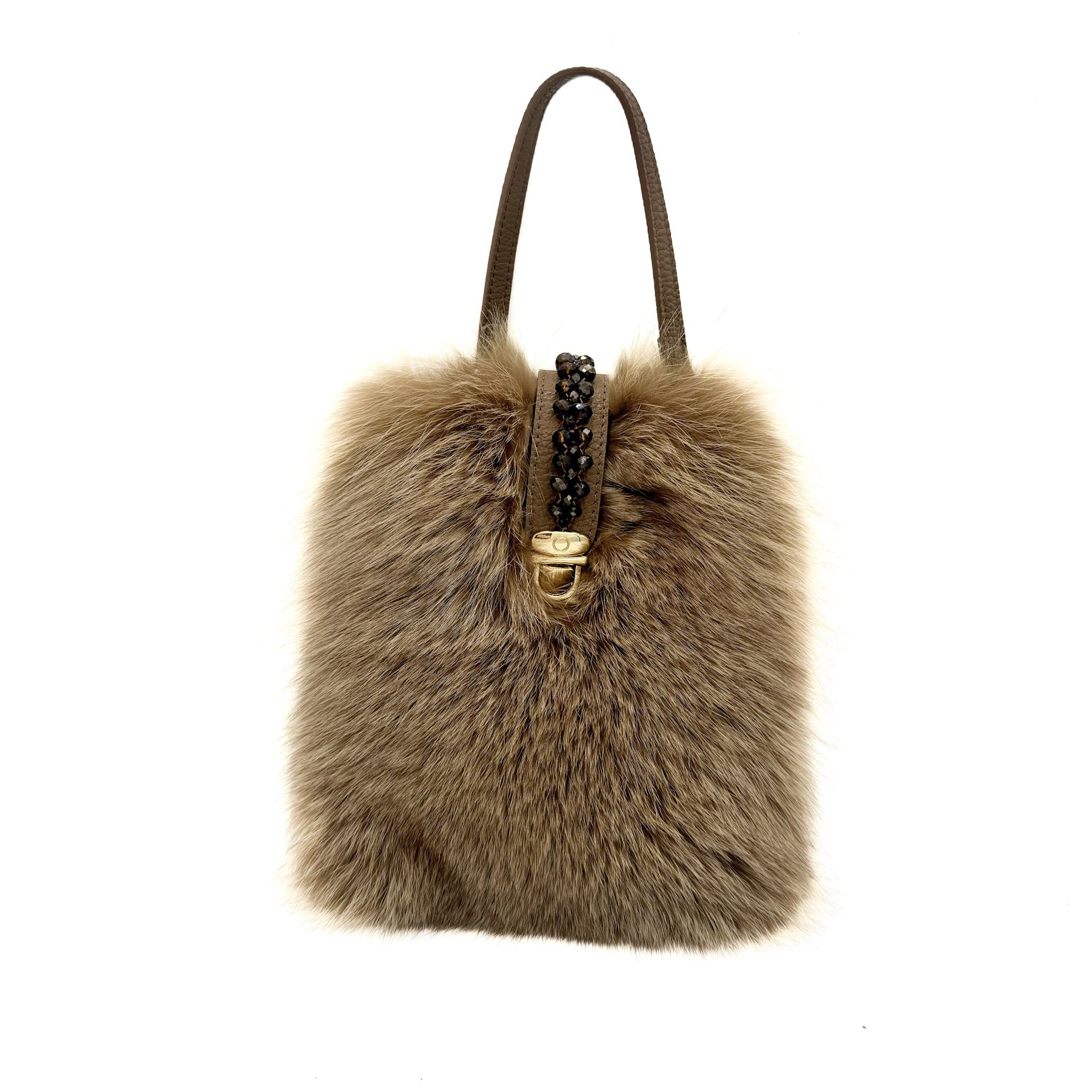 Valerie Naifeh’s line of leather goods features handcrafted handbags and accessories made in Greece from genuine cervo calf leather and natural mink or fox fur. Each piece combines luxurious materials with Valerie’s personally curated color palette for a distinct and elevated look.-Leather-Fox fur-Color: BeigeItem# ND-FUR-00015 Erin - Leather & Fox Crossbody