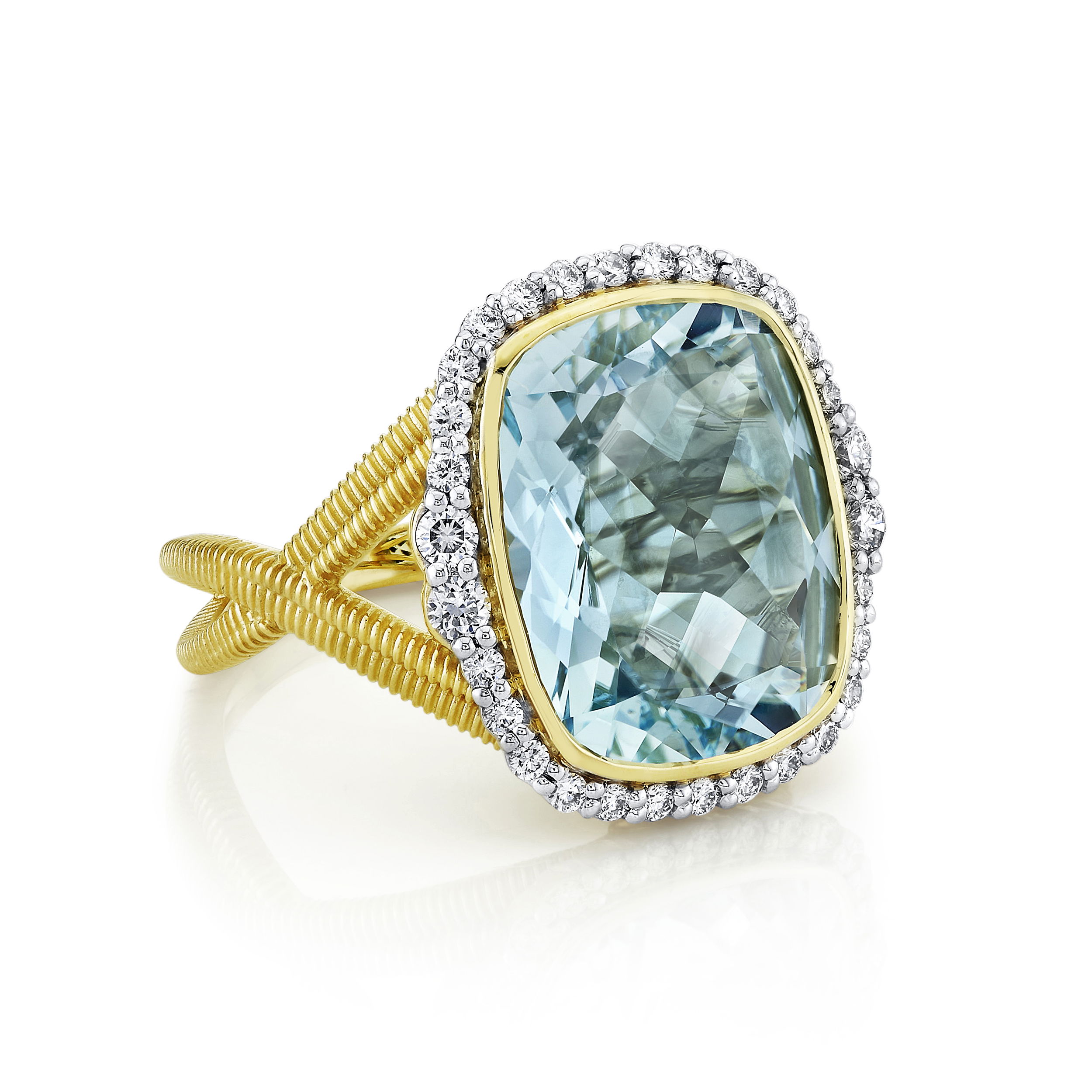 This stunning ring is a true statement piece, allowing itself to be a perfect addition to any outfit or style.-18k Yellow gold-Sky blue topaz, 9.73cts-Round diamonds, 0.42ctsItem# 804-2000256 Sky Blue Topaz Ring