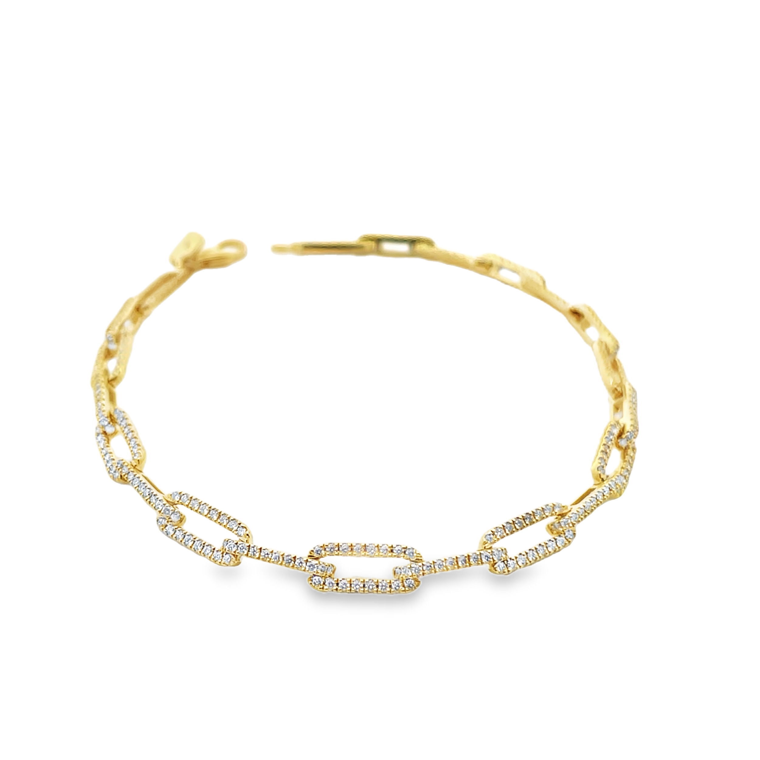 Showcasing beautiful diamonds within the chain links of this bracelet, this piece is a true statement piece.-18k Yellow gold-Round diamonds, 1.4ctsItem# 808-2000277 Diamond Link Bracelet