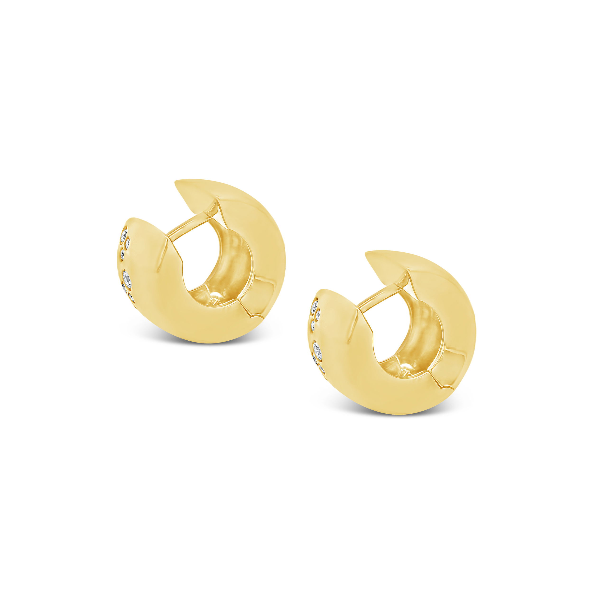 Made from 18k yellow gold and set with sparkling diamonds, these wide huggie earrings bring just the right amount of shine. Easy to dress up or down, they’re a staple you’ll reach for again and again.-18k Yellow gold-Round diamondsItem# 805-2000494 Path Wide Yellow Gold Huggies with Diamonds